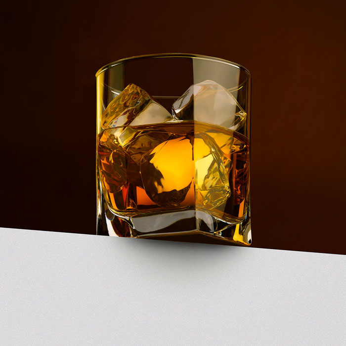shooting bicchiere whisky